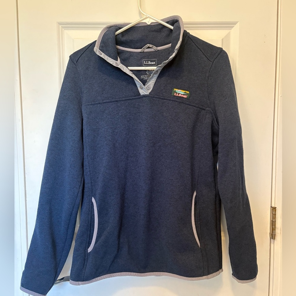 Women’s LLBean sweater fleece pullover